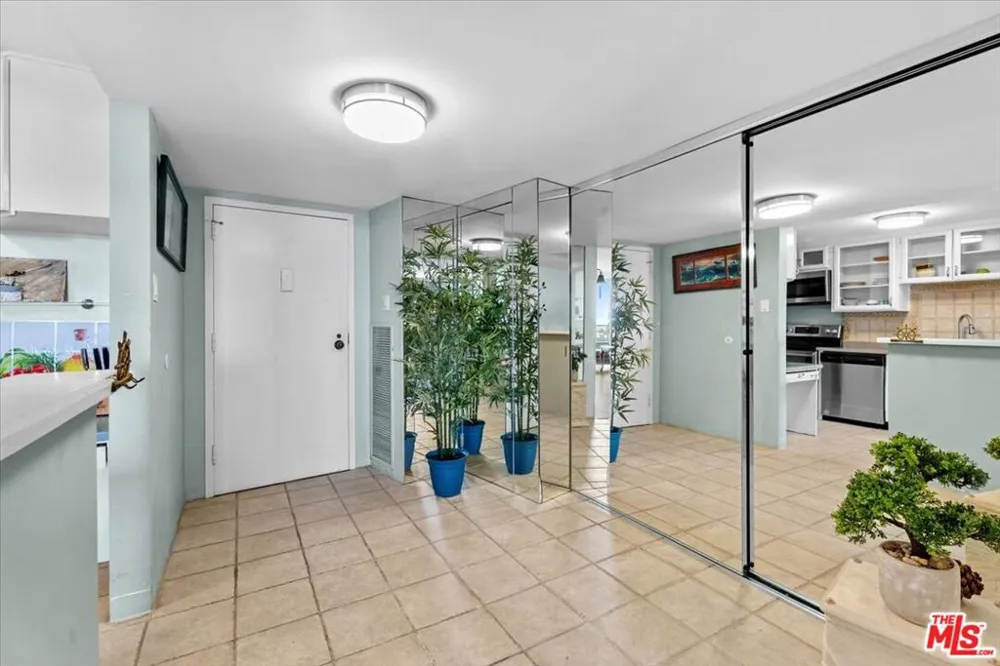 4314 Marina City Drive #326 Marina del Rey, CA 90292