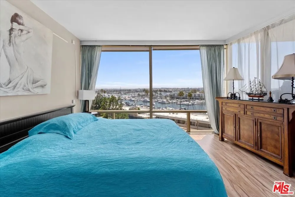 4314 Marina City Drive #326 Marina del Rey, CA 90292