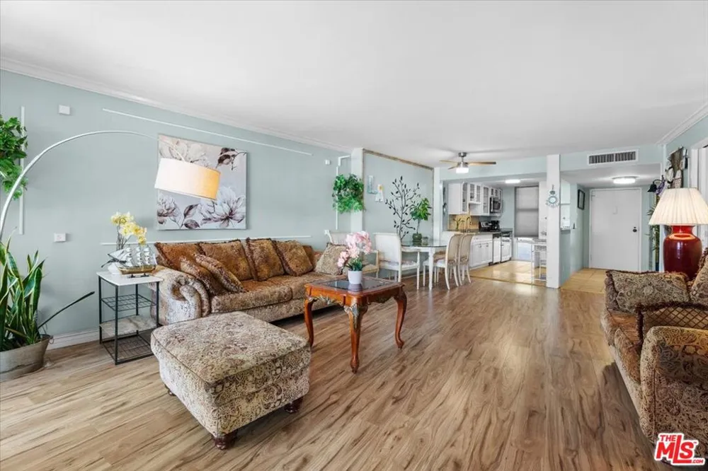 4314 Marina City Drive #326 Marina del Rey, CA 90292