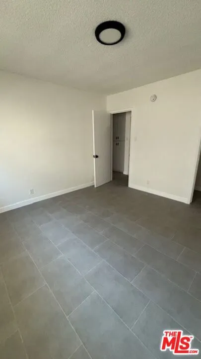 8759 Tobias Avenue #apt 05 Los Angeles, CA 91402