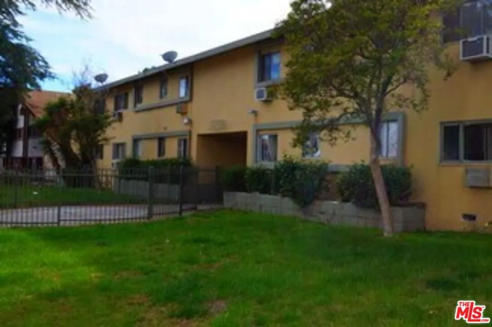 8759 Tobias Avenue #apt 05 Los Angeles, CA 91402