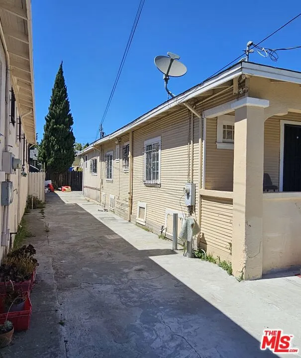 917 107th Avenue Oakland, CA 94603