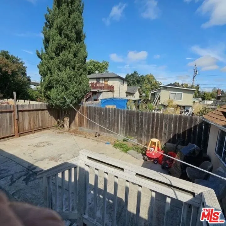 917 107th Avenue Oakland, CA 94603