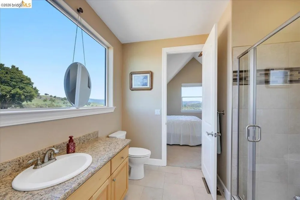 14814 Twist RD Jamestown, CA 95327