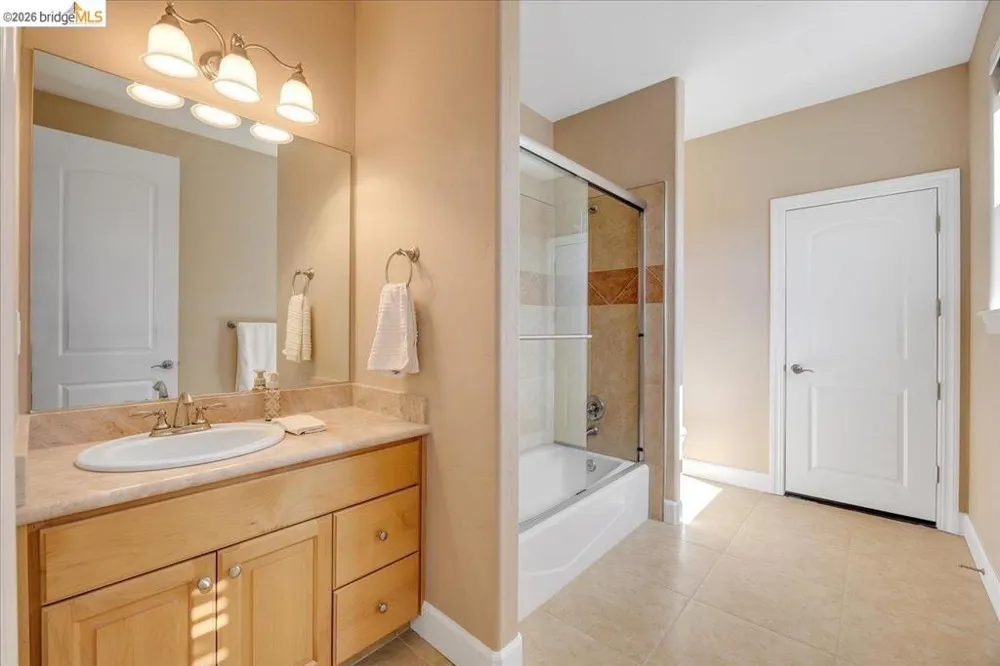 14814 Twist RD Jamestown, CA 95327