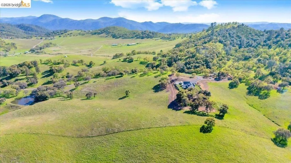 14814 Twist RD Jamestown, CA 95327