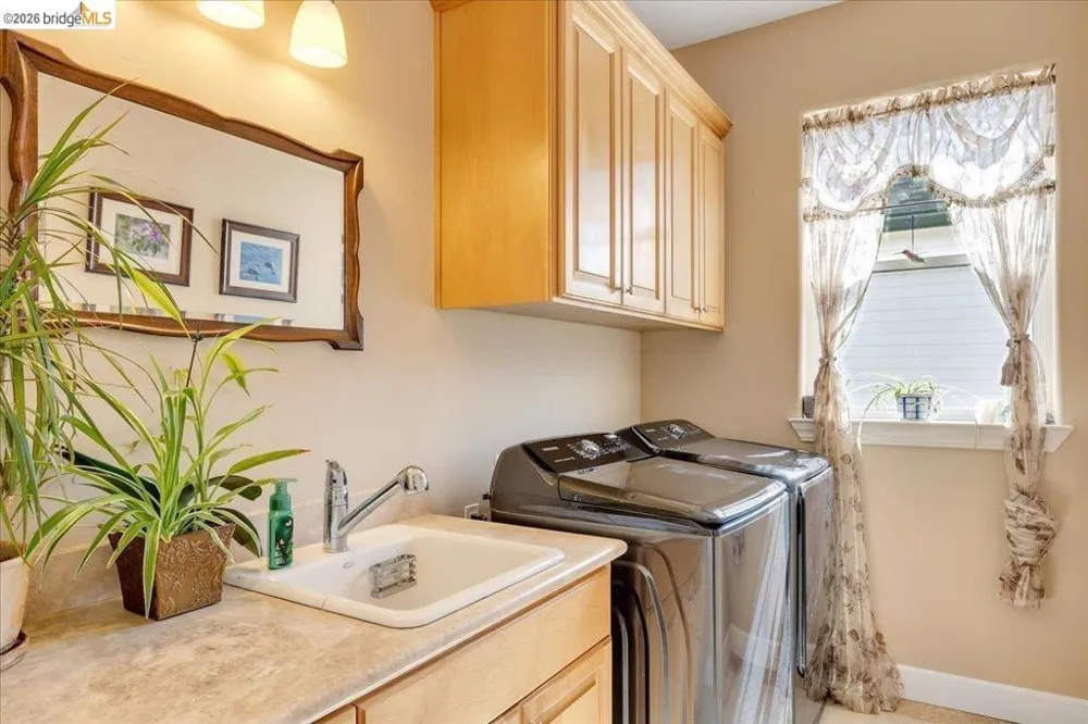 14814 Twist RD Jamestown, CA 95327