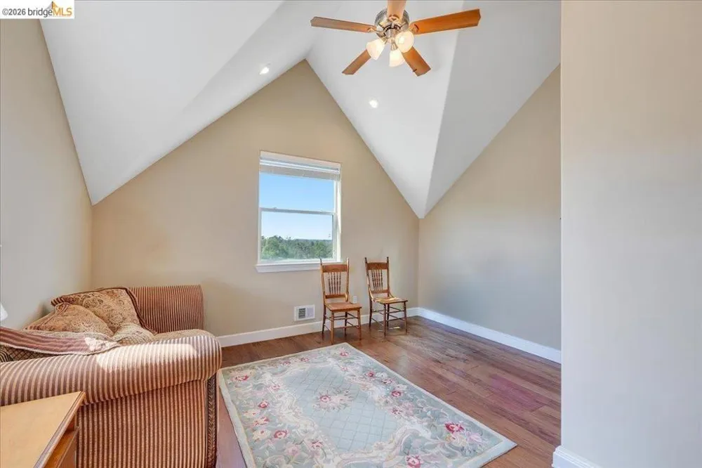 14814 Twist RD Jamestown, CA 95327