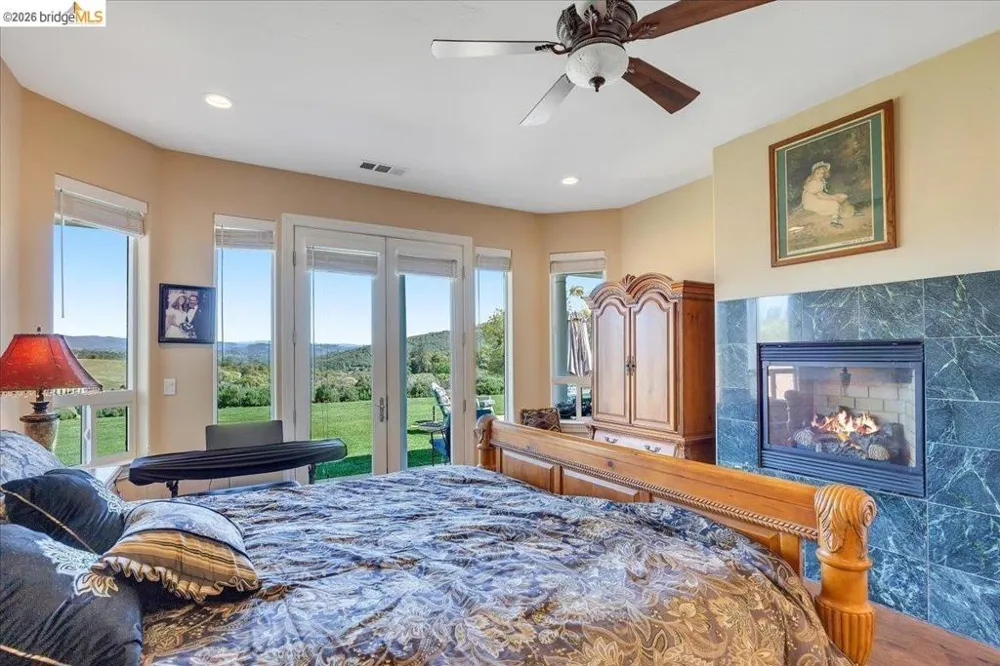 14814 Twist RD Jamestown, CA 95327