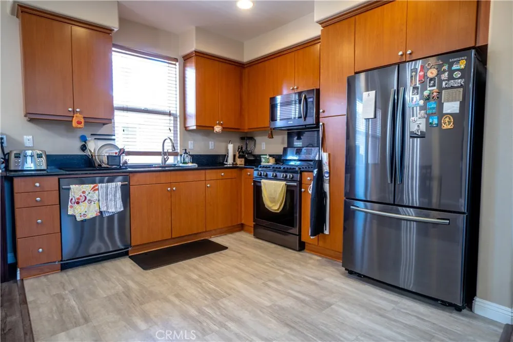 216 W Merlot Drive Covina, CA 91723
