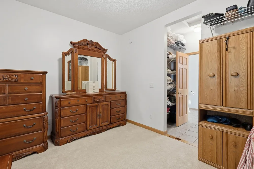 1809 Michigan Drive Northfield, MN 55057