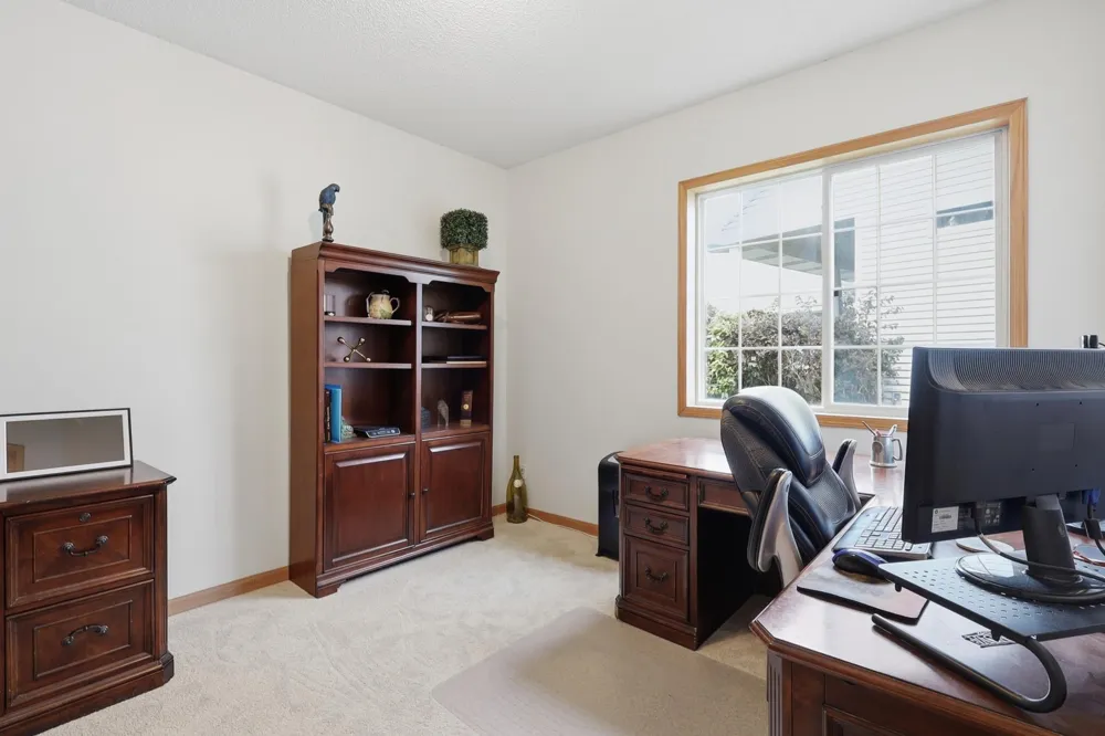 1809 Michigan Drive Northfield, MN 55057