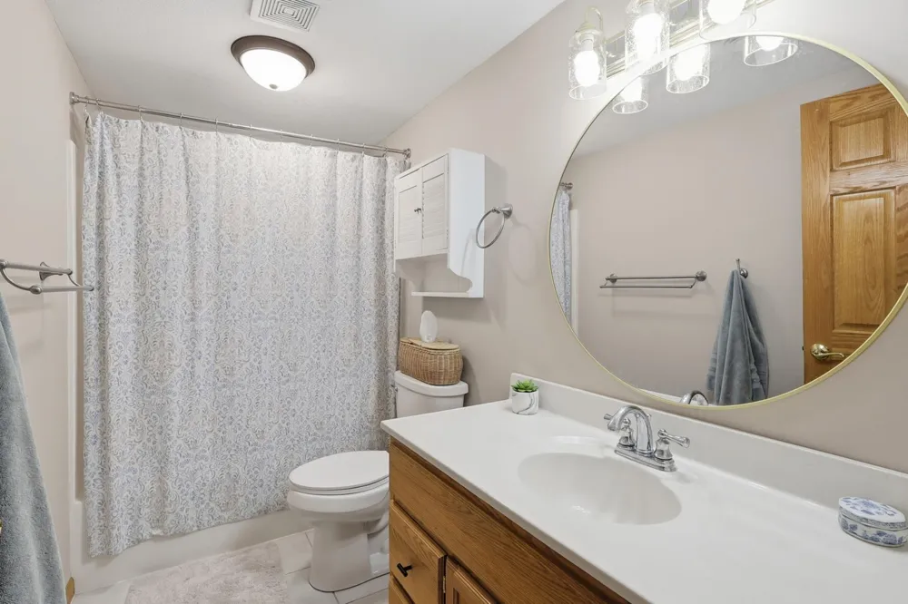 1809 Michigan Drive Northfield, MN 55057