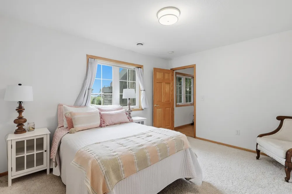 1809 Michigan Drive Northfield, MN 55057