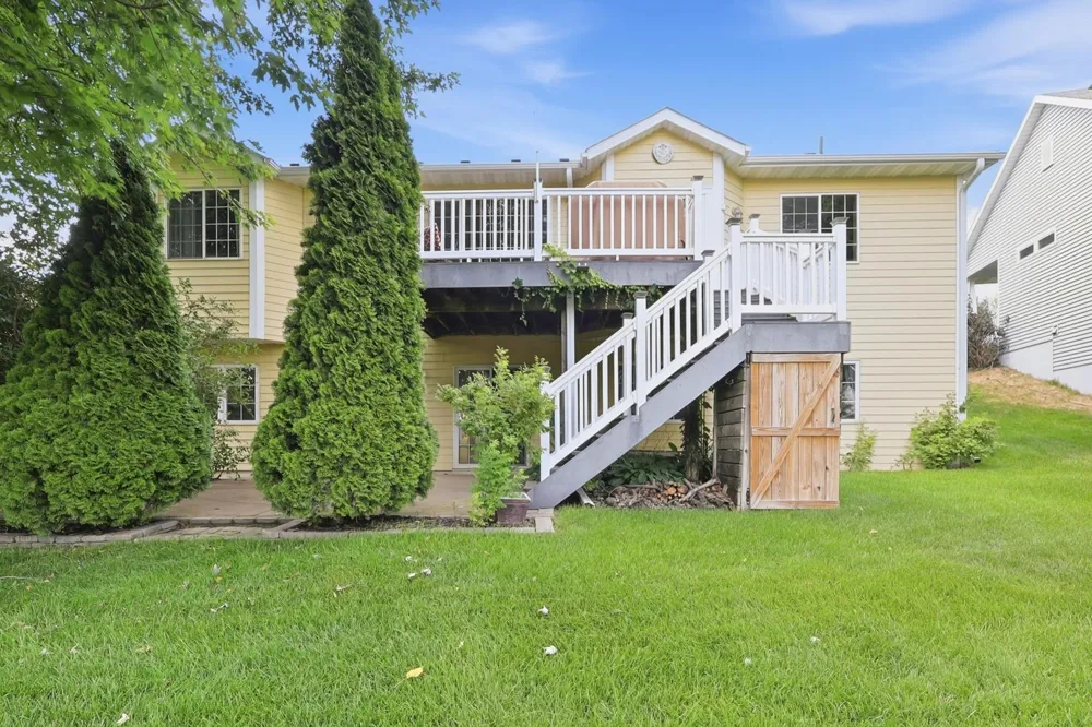 1809 Michigan Drive Northfield, MN 55057