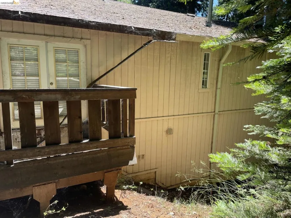 3201 Amber Trl Pollock Pines, CA 95726
