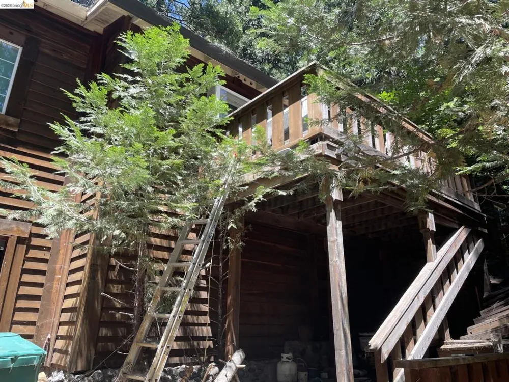 3201 Amber Trl Pollock Pines, CA 95726
