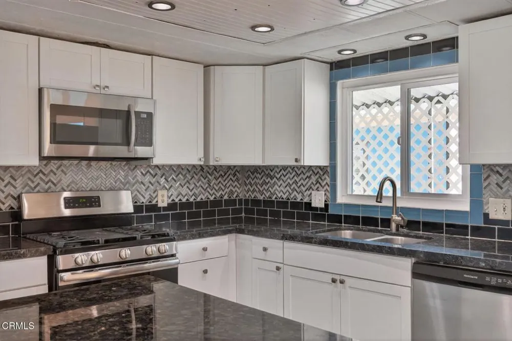 5540 W 5th Street #111 Oxnard, CA 93035