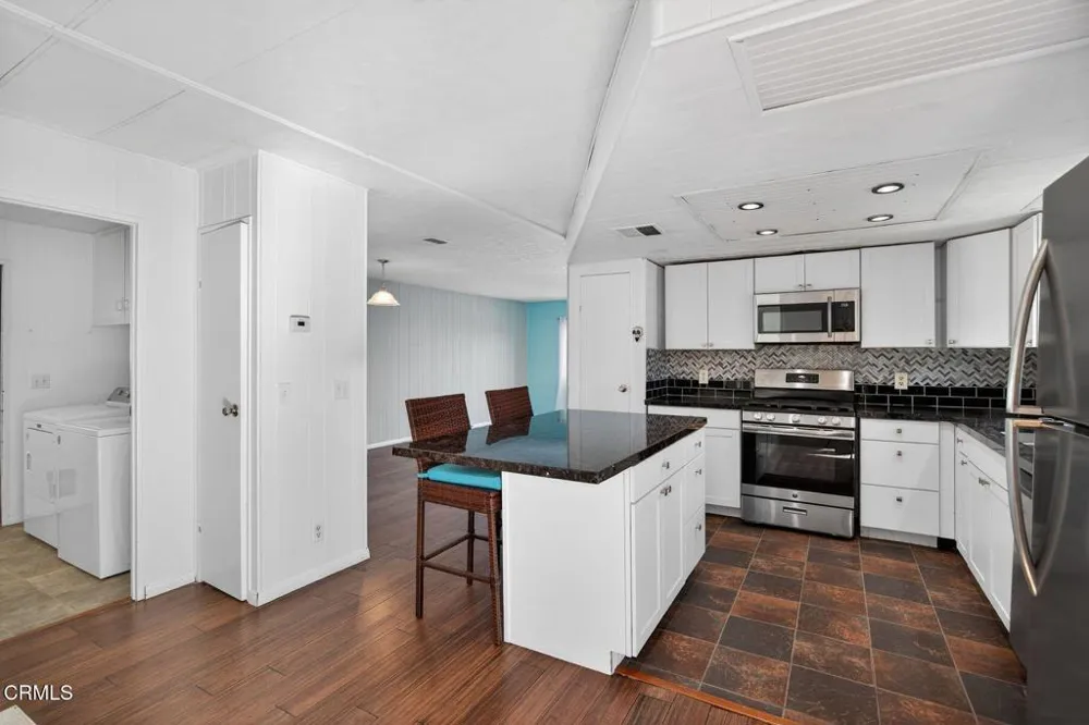 5540 W 5th Street #111 Oxnard, CA 93035