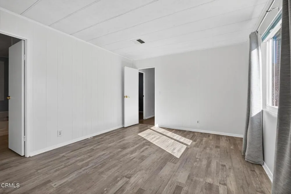 5540 W 5th Street #111 Oxnard, CA 93035
