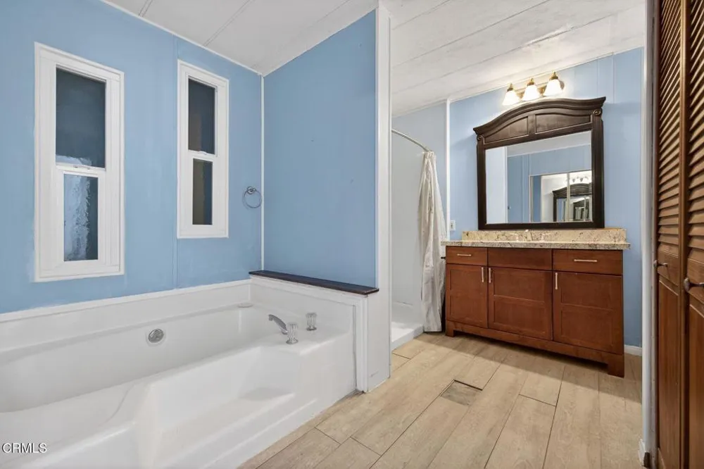 5540 W 5th Street #111 Oxnard, CA 93035