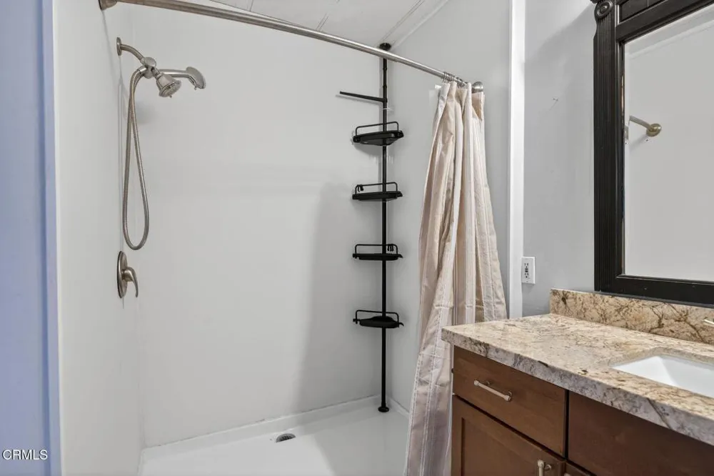 5540 W 5th Street #111 Oxnard, CA 93035