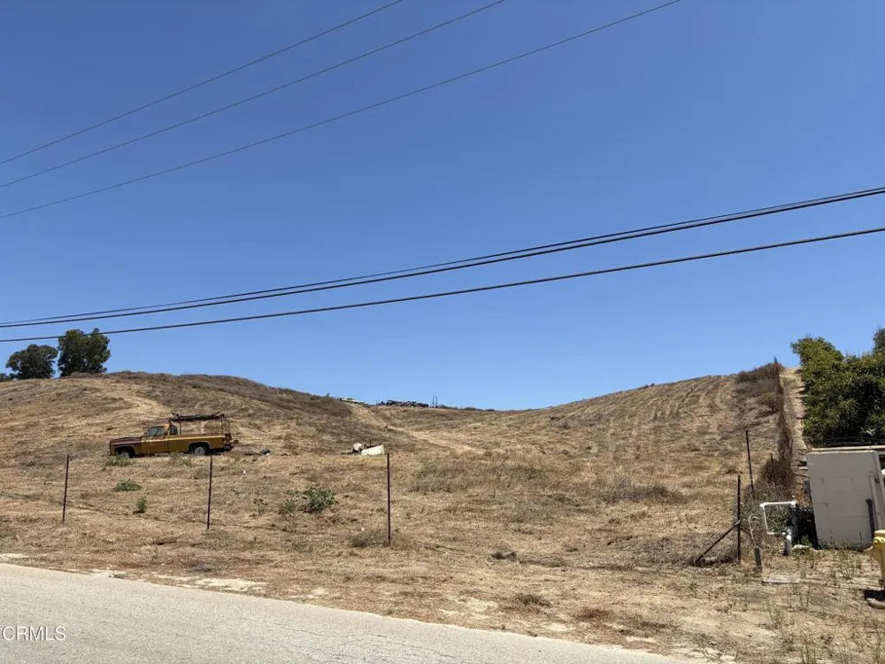 8796 Roseland Avenue Moorpark, CA 93021