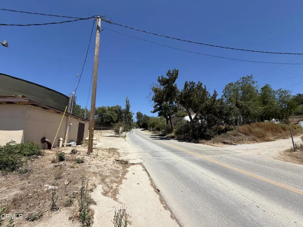 8796 Roseland Avenue Moorpark, CA 93021