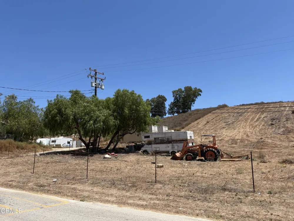 8796 Roseland Avenue Moorpark, CA 93021