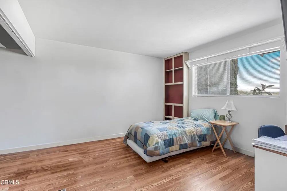 817 Benson Way Thousand Oaks, CA 91360