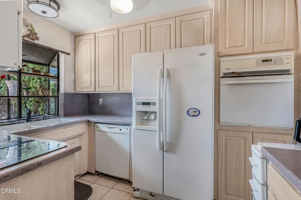 817 Benson Way Thousand Oaks, CA 91360