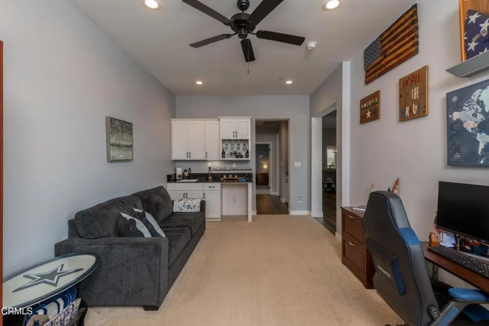 6909 Aquamarine Drive Bakersfield, CA 93306