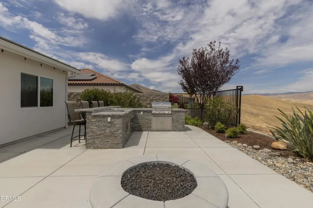 6909 Aquamarine Drive Bakersfield, CA 93306