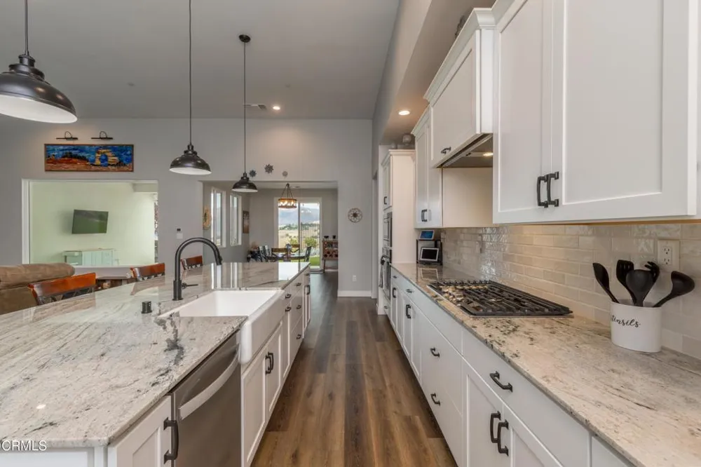 6909 Aquamarine Drive Bakersfield, CA 93306
