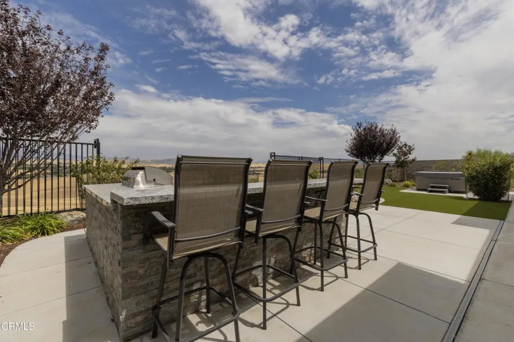 6909 Aquamarine Drive Bakersfield, CA 93306