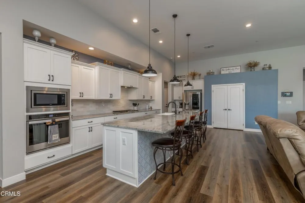 6909 Aquamarine Drive Bakersfield, CA 93306