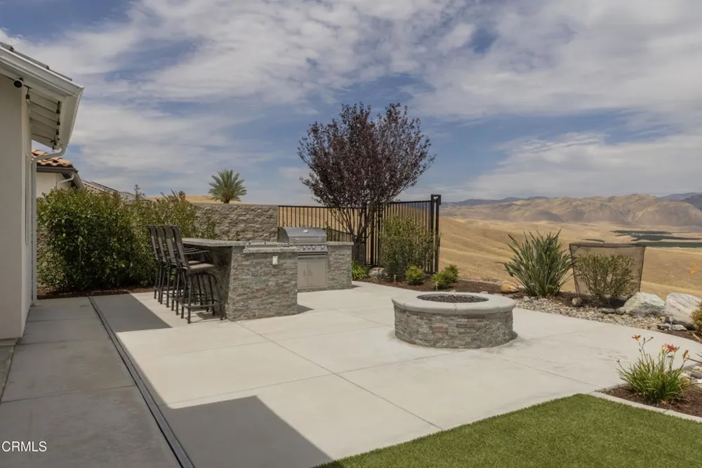 6909 Aquamarine Drive Bakersfield, CA 93306