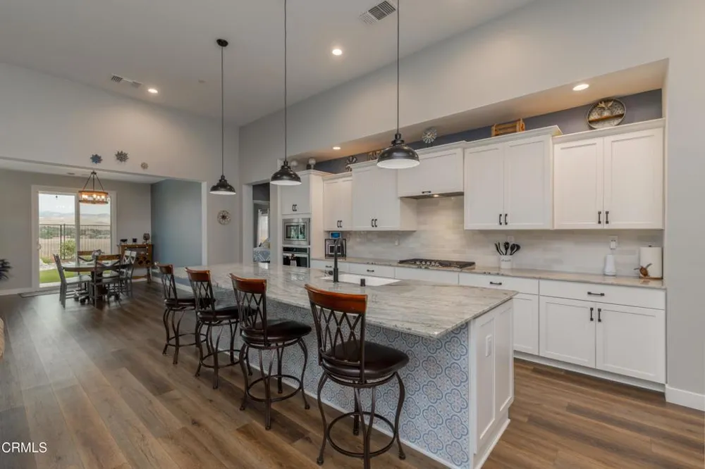 6909 Aquamarine Drive Bakersfield, CA 93306