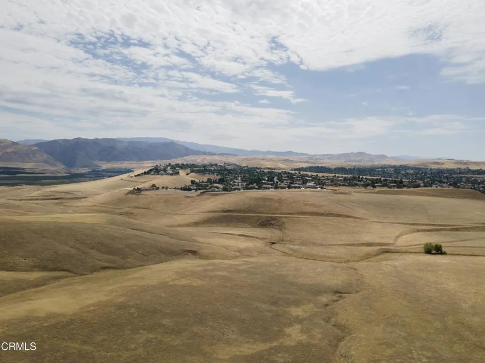 6909 Aquamarine Drive Bakersfield, CA 93306