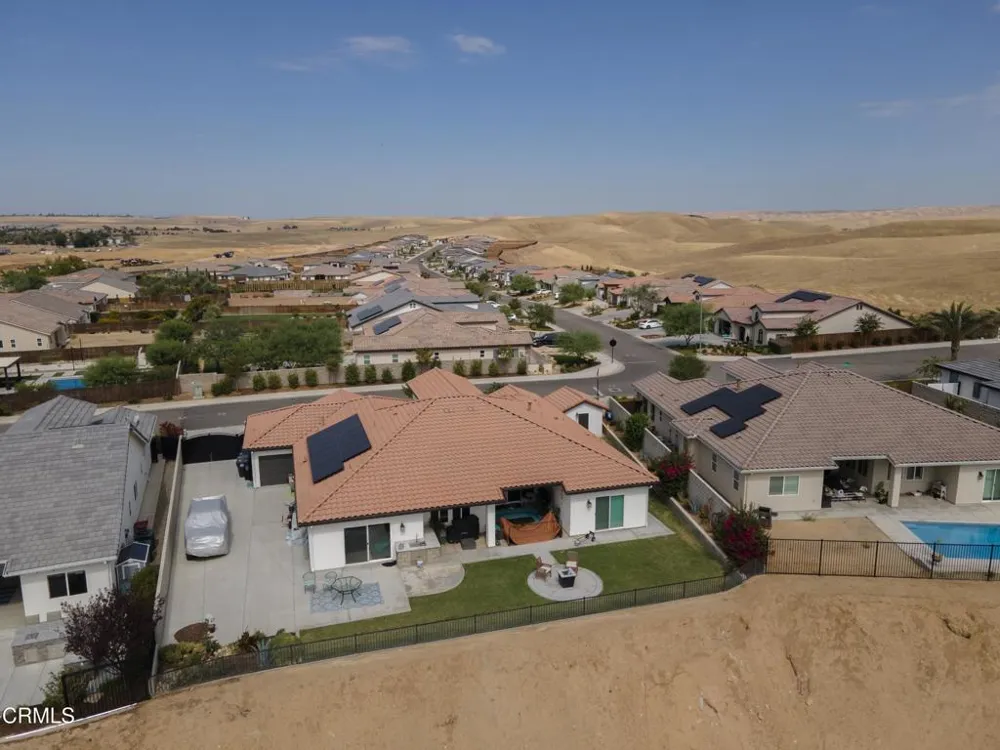 6909 Aquamarine Drive Bakersfield, CA 93306