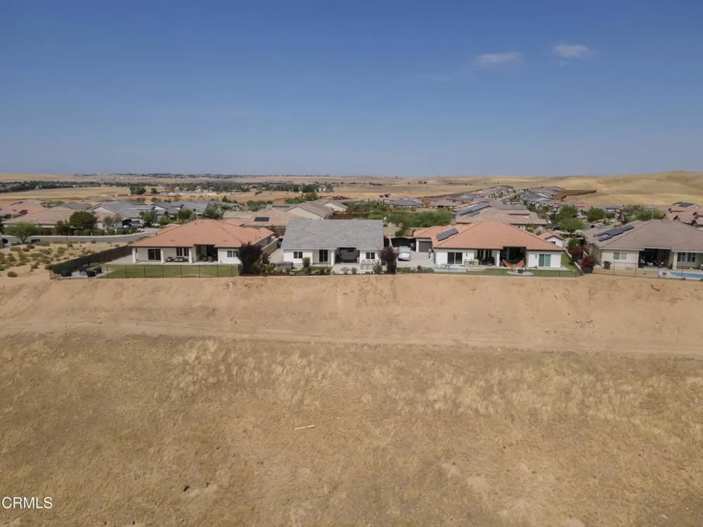6909 Aquamarine Drive Bakersfield, CA 93306
