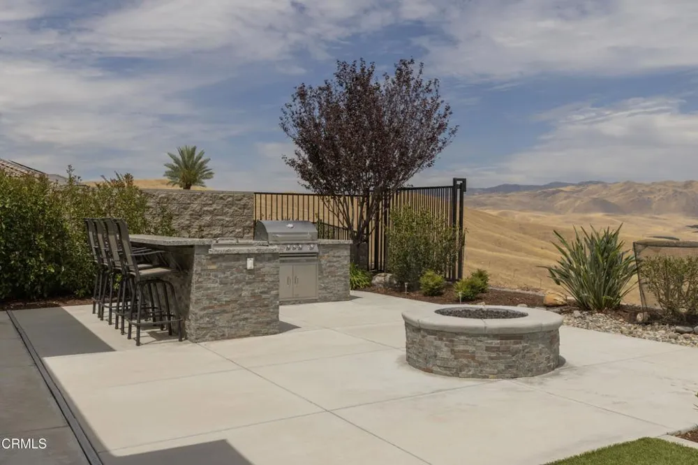 6909 Aquamarine Drive Bakersfield, CA 93306