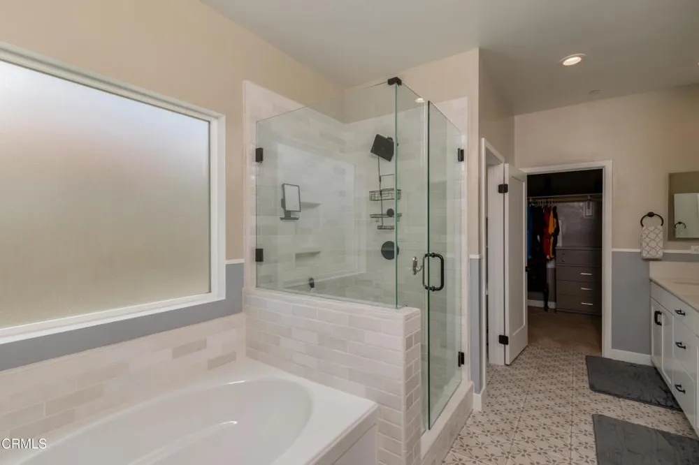 6909 Aquamarine Drive Bakersfield, CA 93306