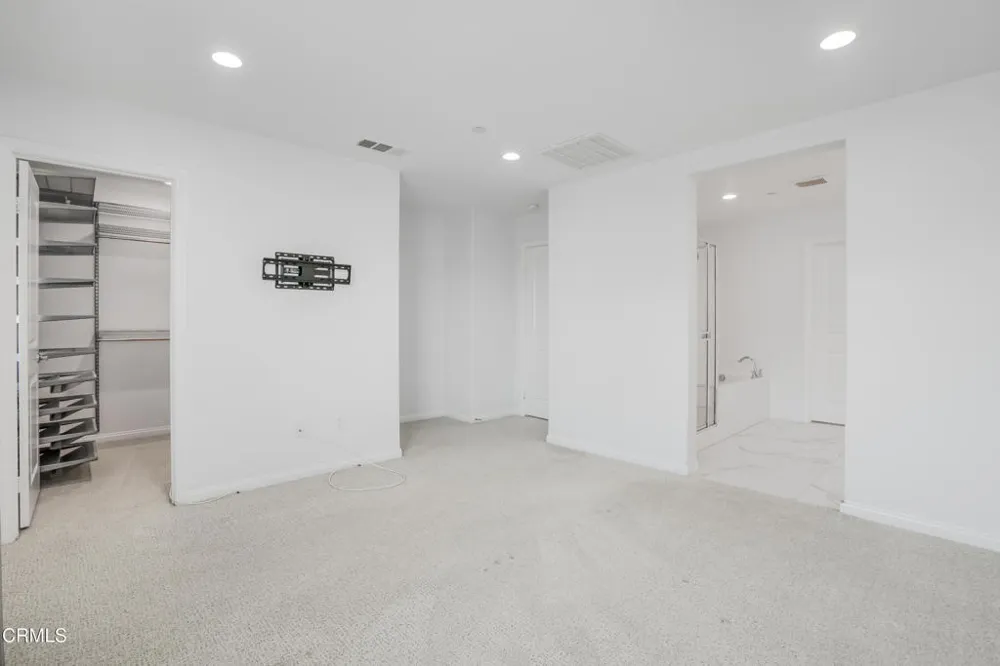 667 Pedro Street Camarillo, CA 93010