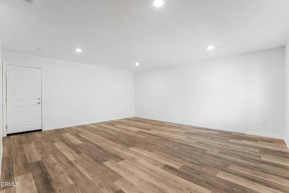 667 Pedro Street Camarillo, CA 93010