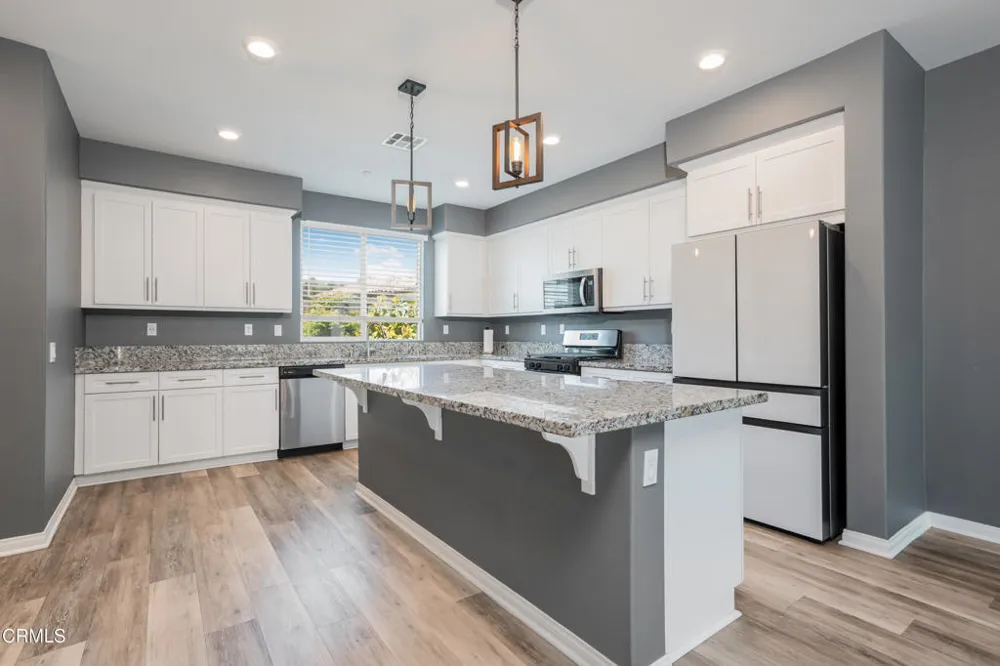 667 Pedro Street Camarillo, CA 93010