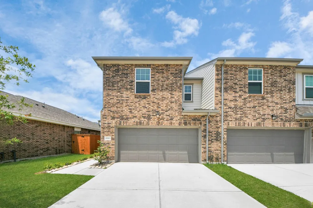 10315 Malta Trace Drive #B Rosharon, TX 77583