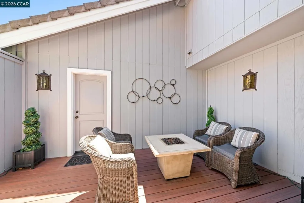 3058 Live Oak Ct Danville, CA 94506