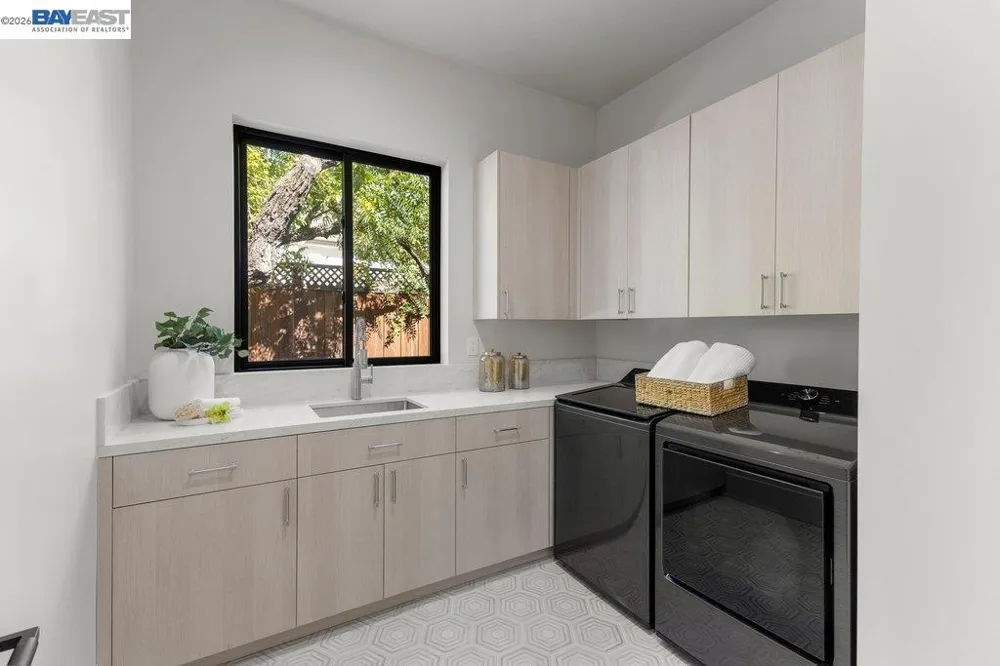 1963 La Cadena Diablo, CA 94528