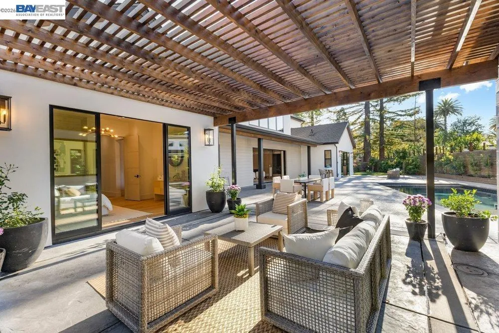 1963 La Cadena Diablo, CA 94528